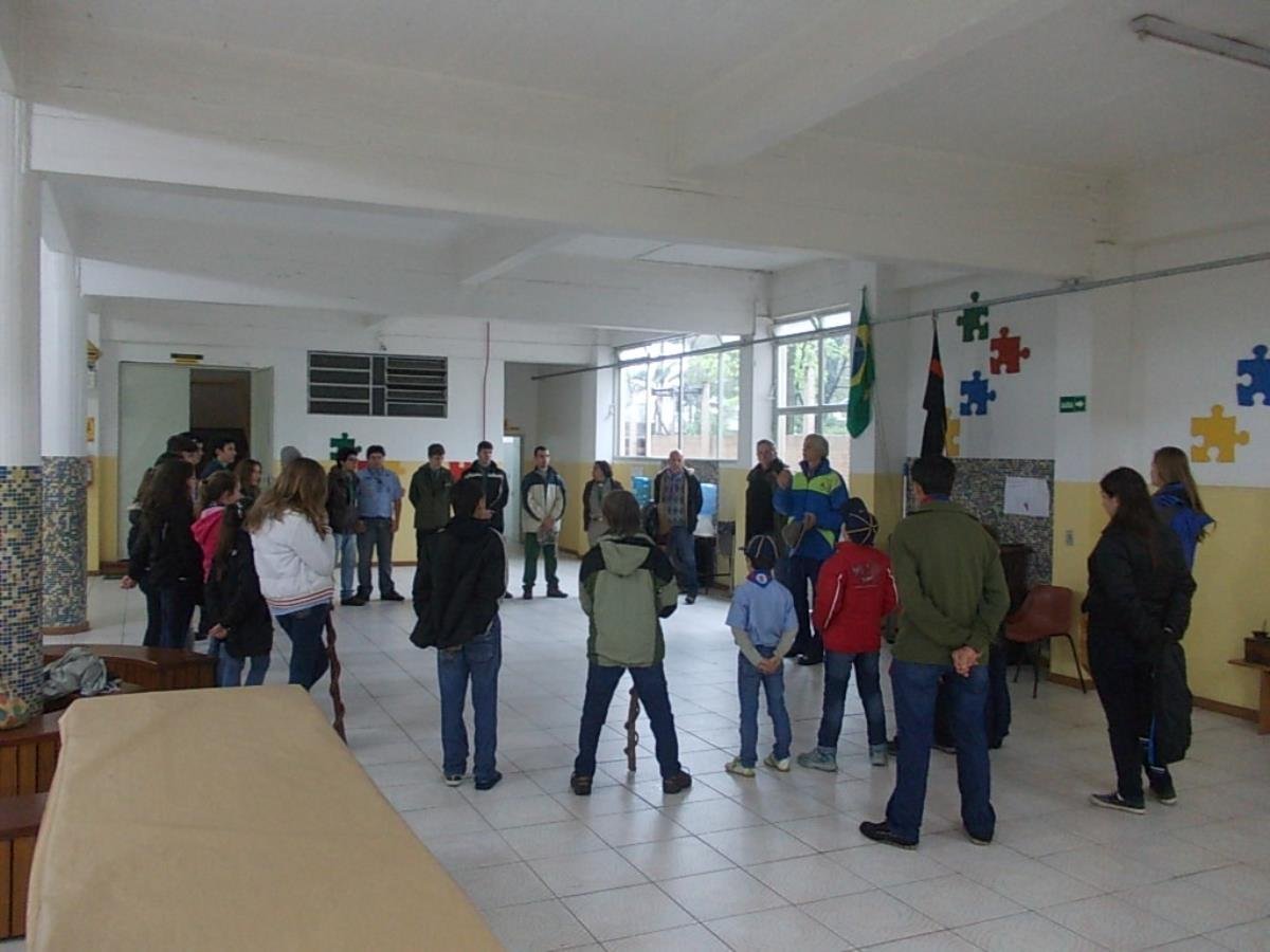 Reunião de pais na Fundação Evangélica