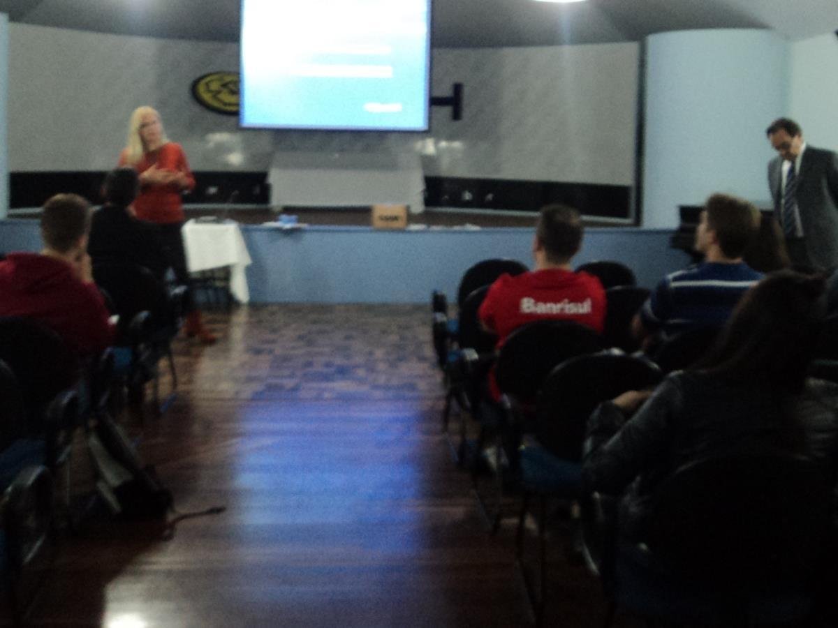 Espaço para Leitura motiva estudantes para a Pindolivro