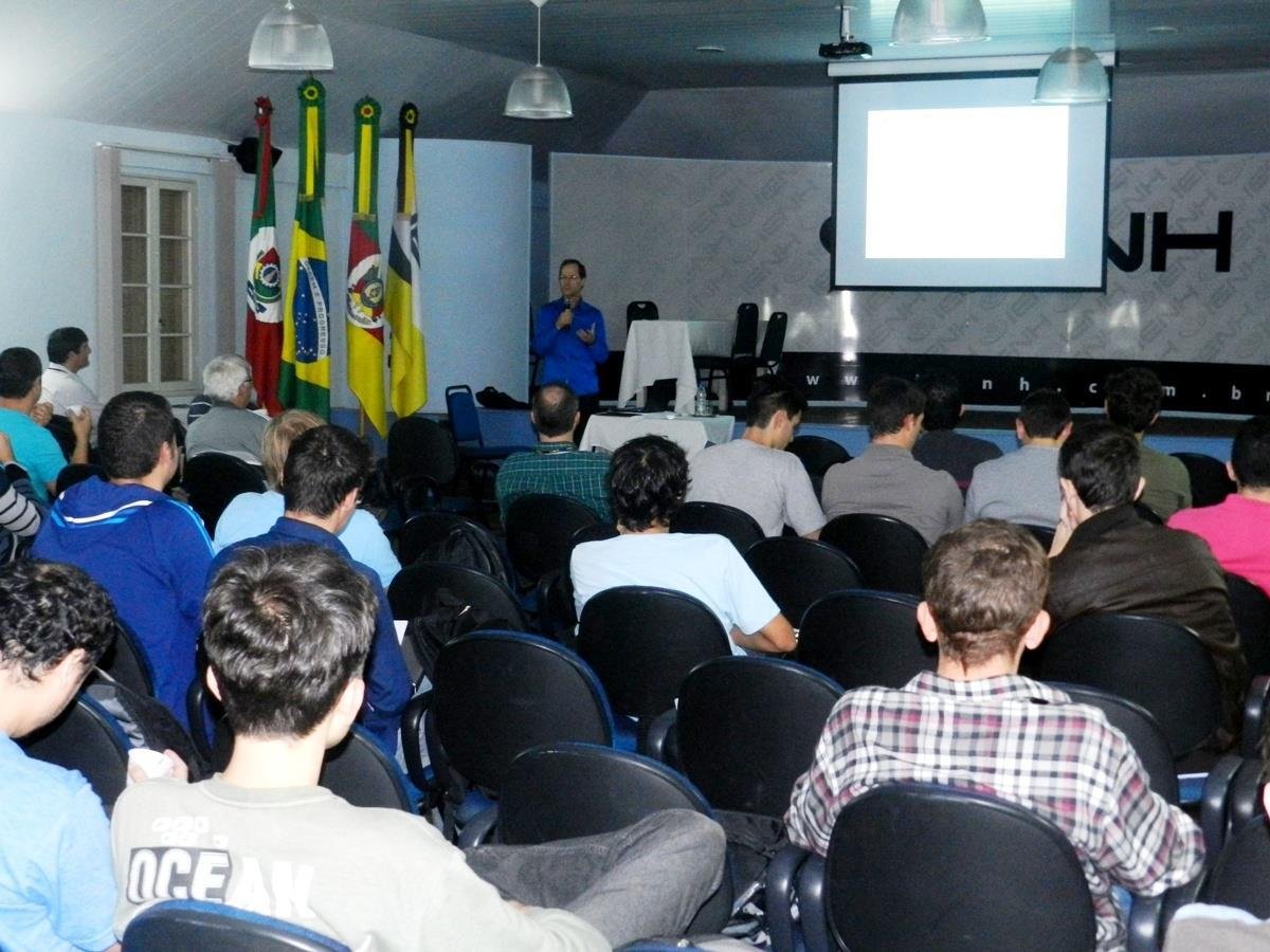 Palestra “O futuro com Teles…” reuniu participantes