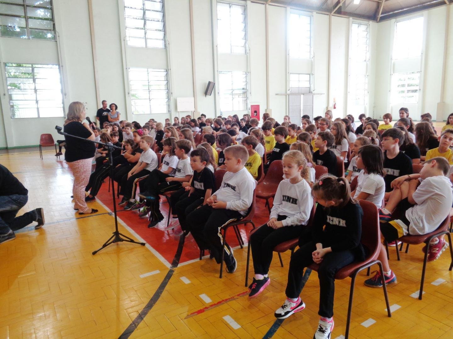 Culto de Páscoa reúne estudantes da Unidade Pindorama