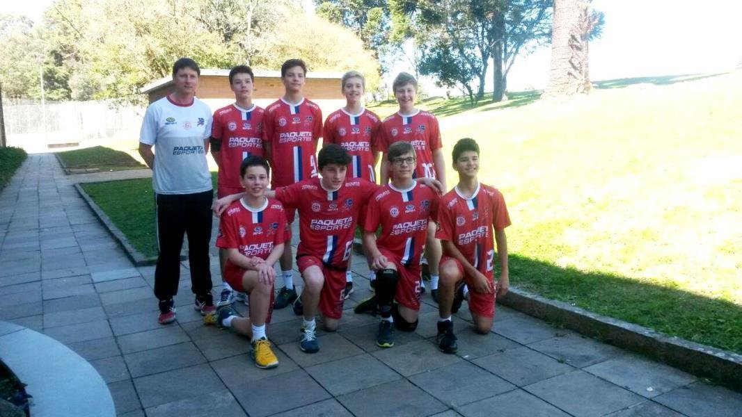 Domingo com estadual de voleibol para equipe apoiada pela IENH