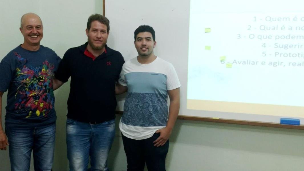 Design Thinking na aula de Estágio em Redes de Computadores