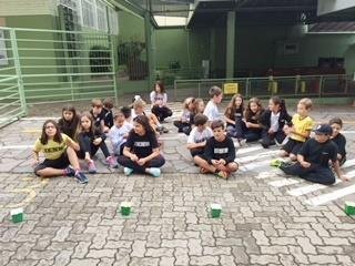 Celebração de Saint Patrick’s Day oportuniza vivências interculturais para alunos bilíngues
