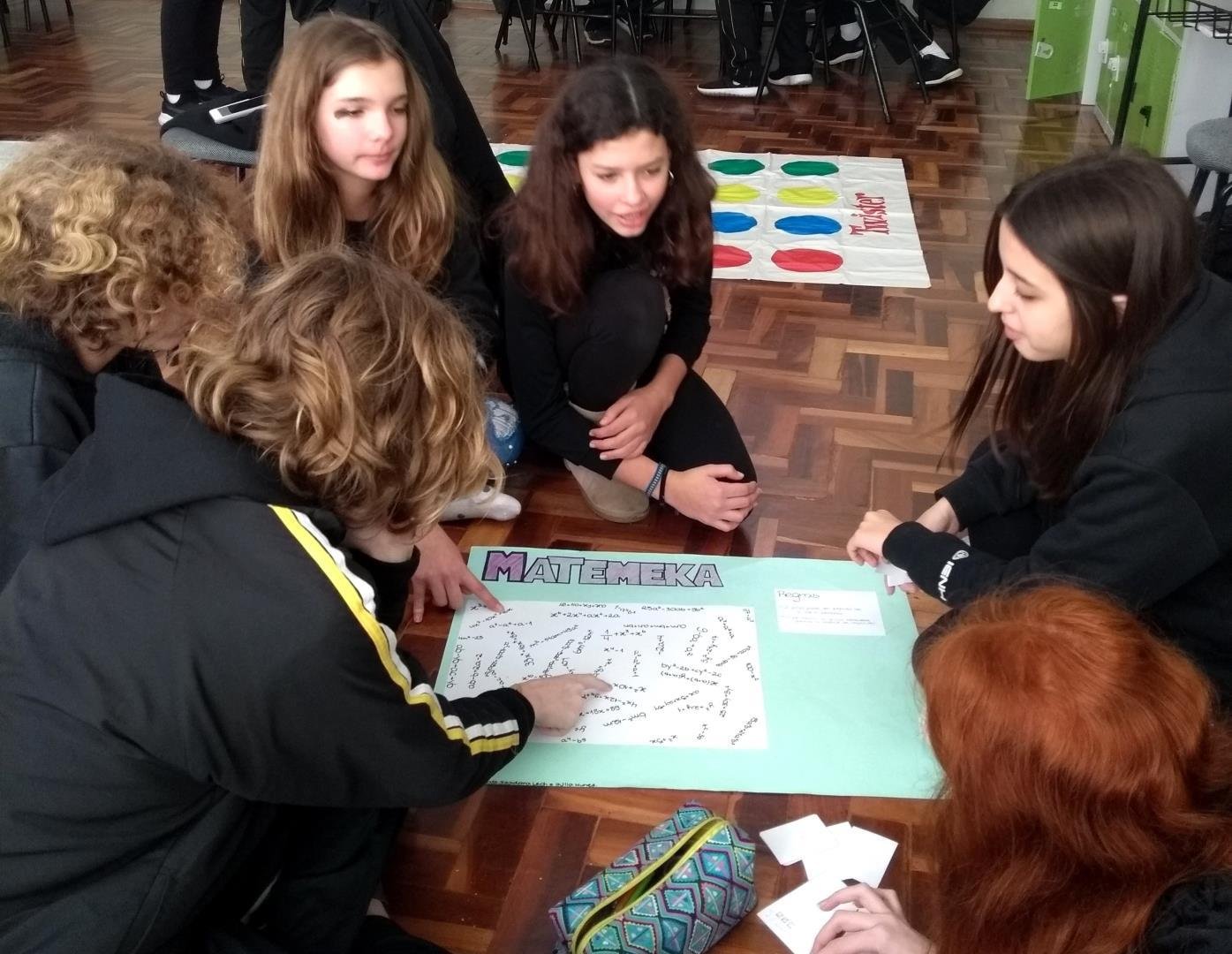 Fixação de conteúdos matemáticos com jogos na Unidade Fundação Evangélica