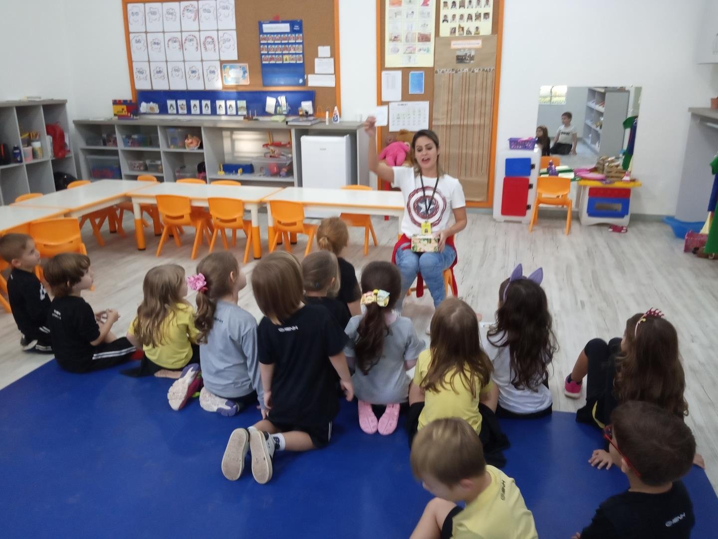 Crianças do Nível 4B da Educação Infantil aprendem sobre unidade de medida