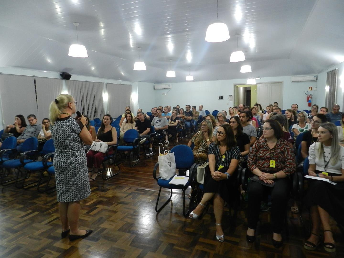 Dia de volta às aulas na IENH para as crianças da Educação Infantil e 1° ano do Ensino Fundamental