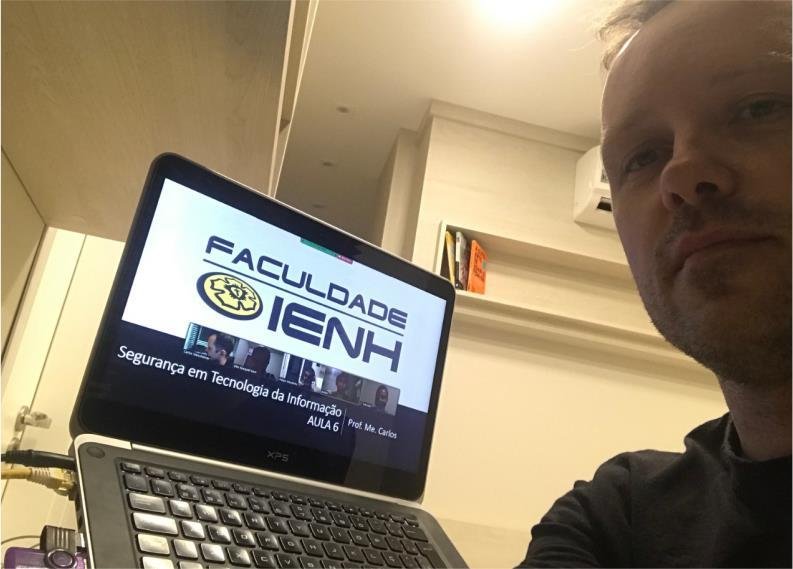 Acadêmicos utilizam ferramentas diversificadas para aulas ao vivo
