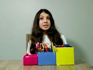 Estudantes bilíngues aprendem sobre 3R’s e criam possibilidades de reutilização para objetos
