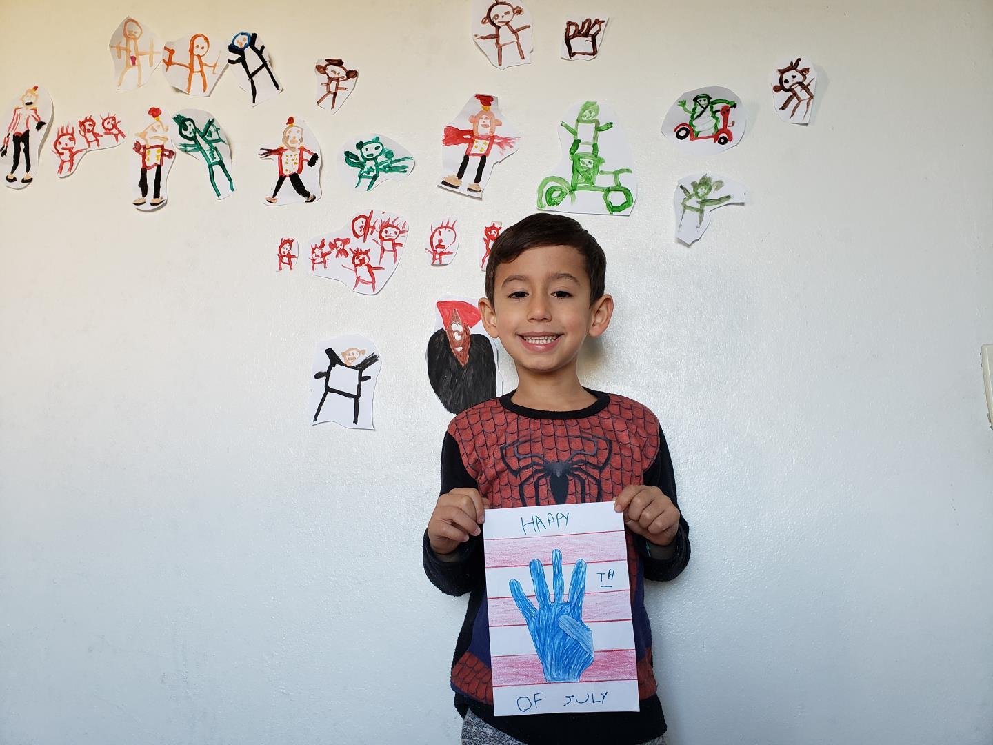 Crianças da Educação Infantil Bilíngue aprendem sobre a celebração 4th of July