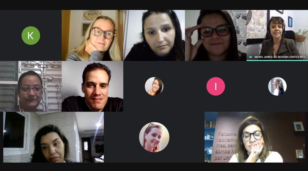 Apresentações de artigos marcam encerramento da primeira turma do MBA em Gestão de Pessoas