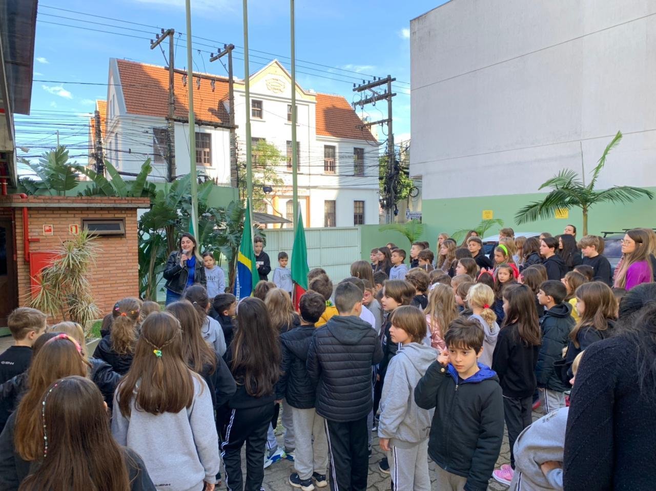 IENH realiza Hora Cívica em comemoração ao Dia da Independência do Brasil