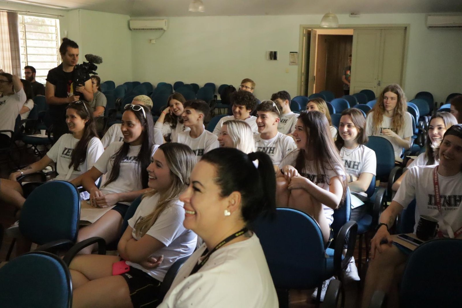 Turmas das 3ª séries do Ensino Médio despedem-se da Unidade Fundação Evangélica