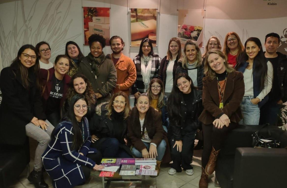 Visita à Klabin S/A proporciona aprendizagem fora da sala de aula