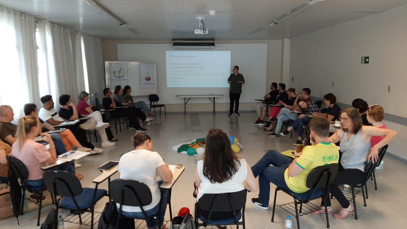 Colaboradores da IENH participam de evento da IECLB
