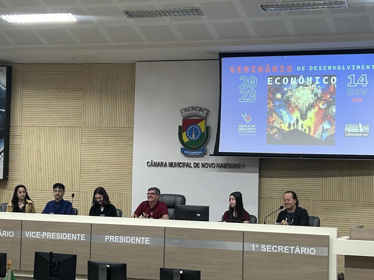 IENH participa do Seminário de Desenvolvimento Econômico na Câmara de Vereadores de Novo Hamburgo