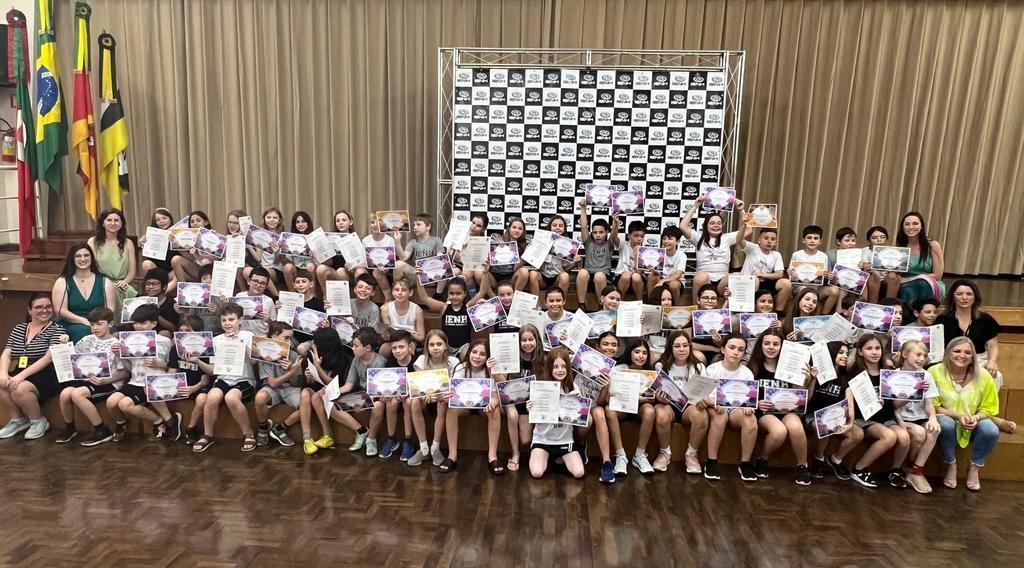 Solenidade entrega certificados para alunos da Unidade Oswaldo Cruz