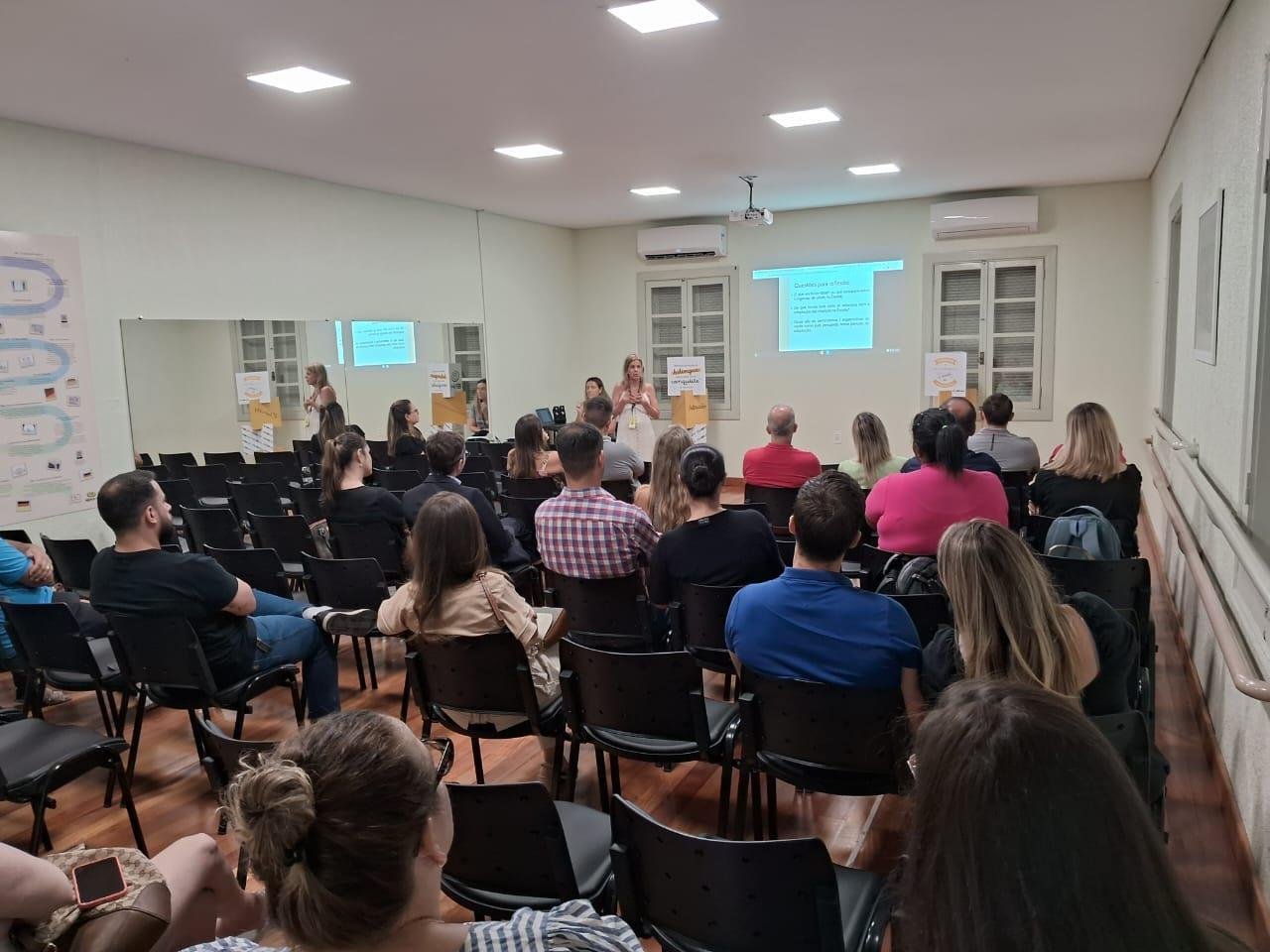 Unidade Pindorama realiza reunião de acolhimento com novos pais