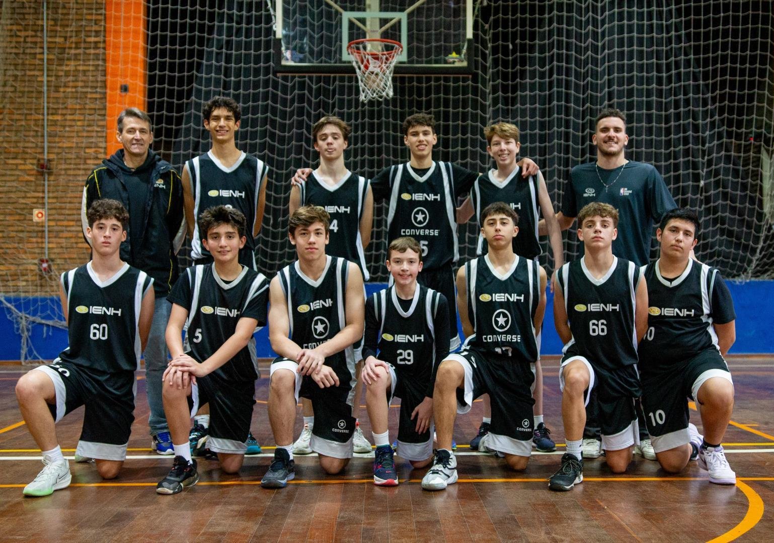 IENH estreia na LNBB com campanha invicta em duas categorias