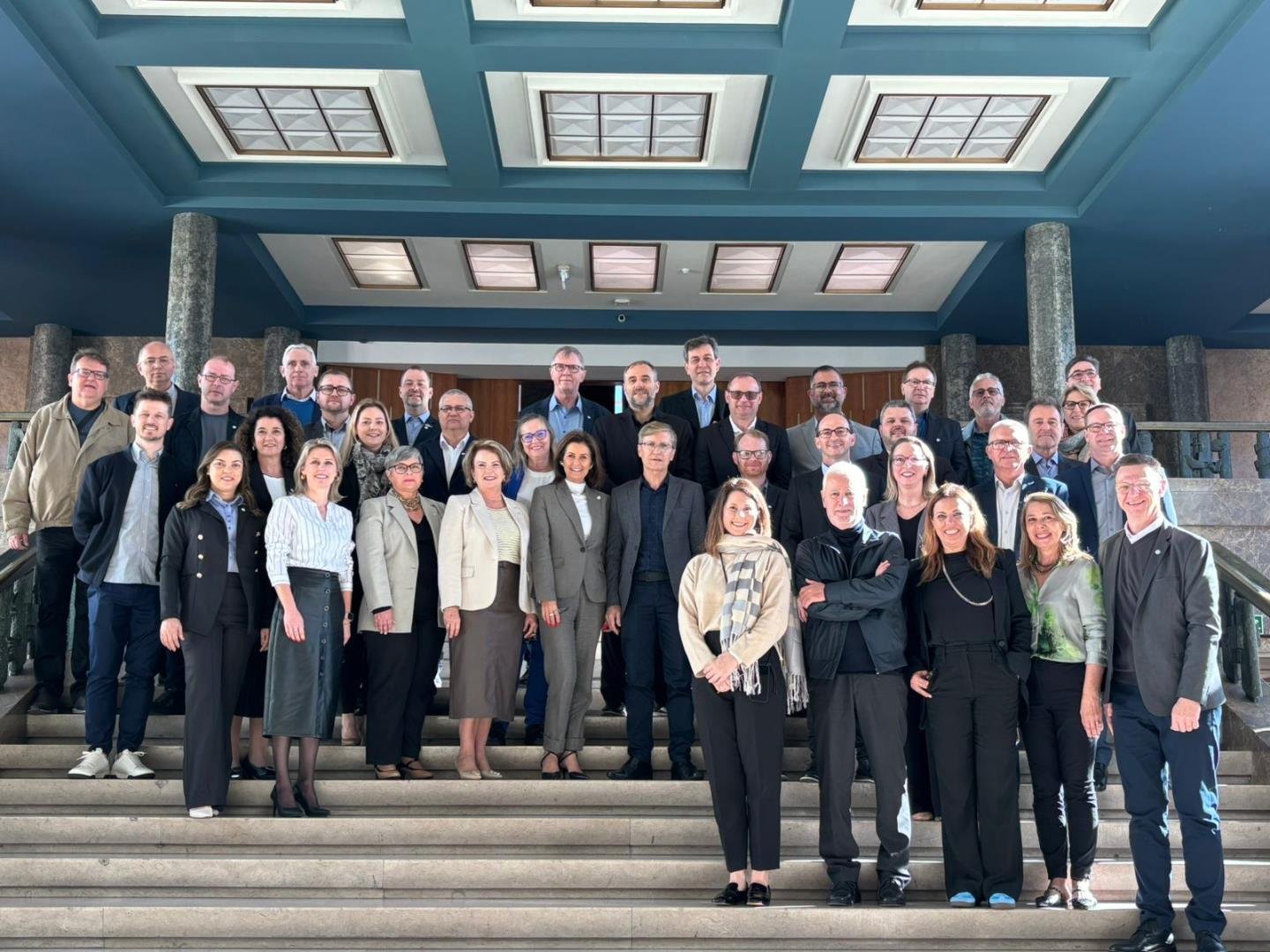 Diretor geral da IENH participa de Seminário Internacional de Diretores