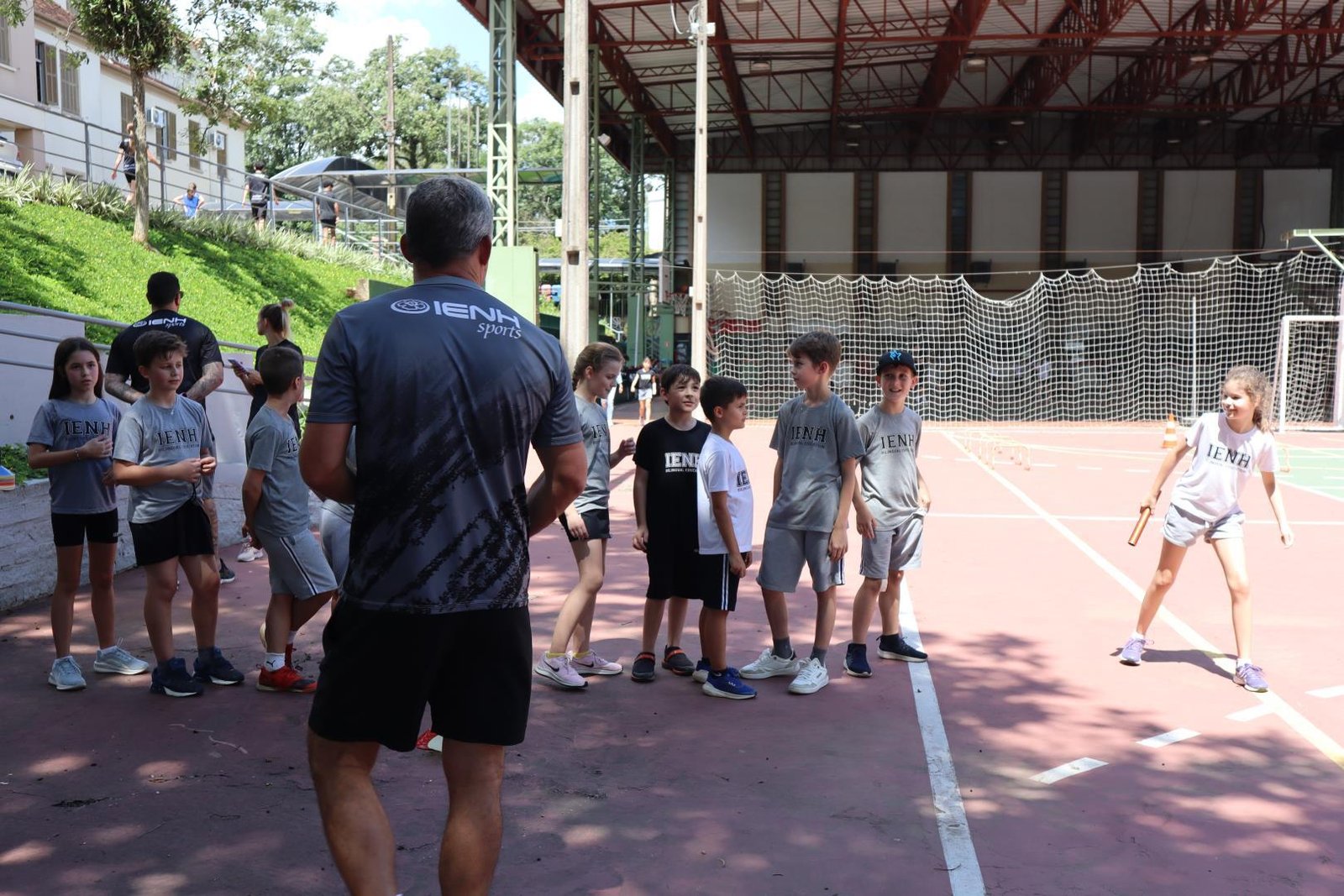 Alunos dos 4ºs anos da Unidade Oswaldo Cruz visitam a Unidade Fundação Evangélica